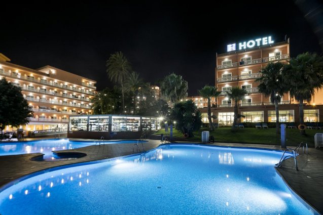 Buitenzwembad van Hotel Siroco aan de Costa del Sol
