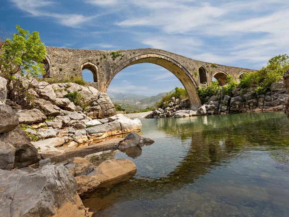 Brug Albanië