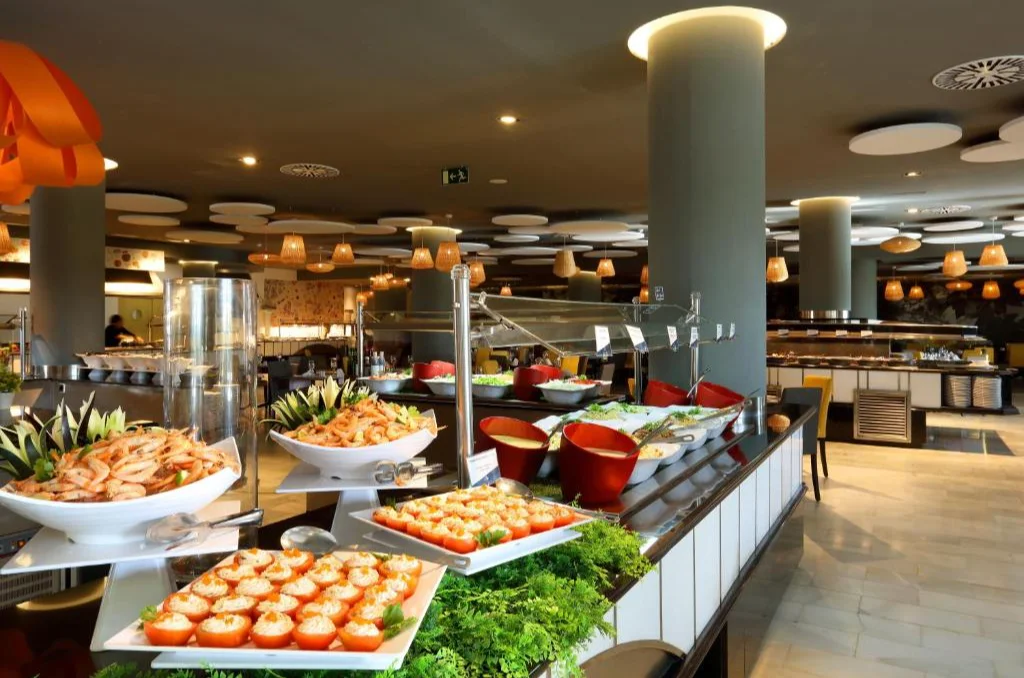 Buffet Grand Palladium White Island Resort & Spa