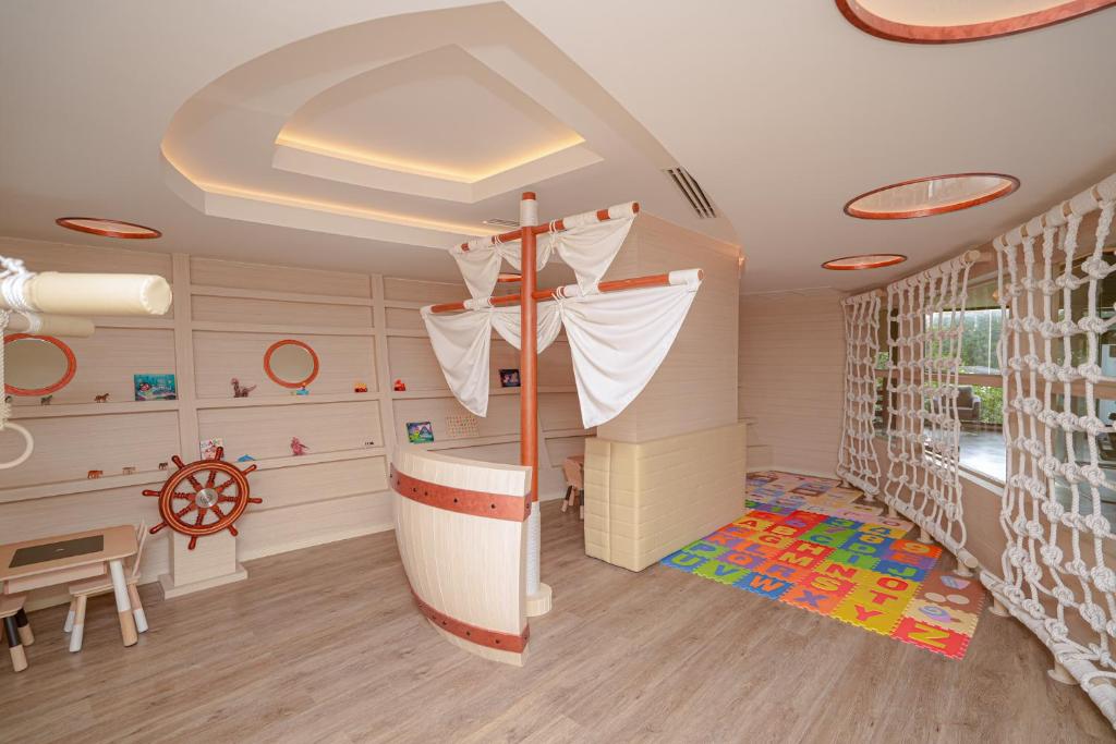 Familiekamers in The Marin Phuket Kamala Beach