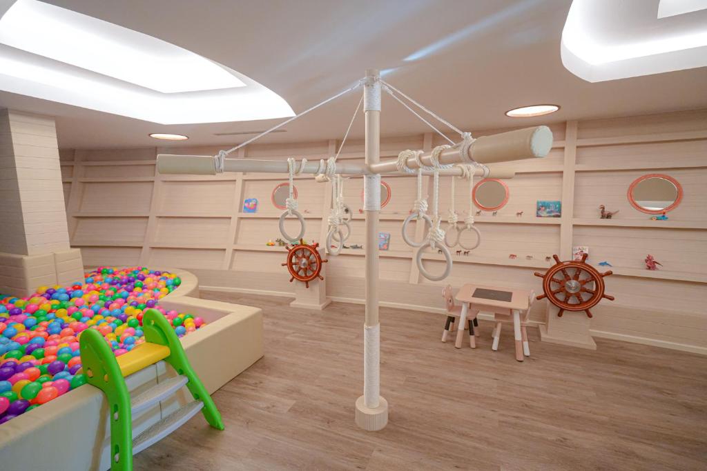 Familiekamers in The Marin Phuket Kamala Beach