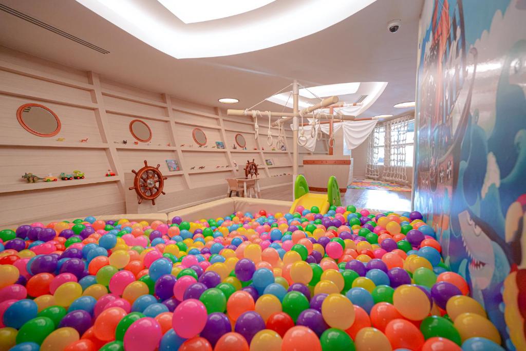 Familiekamers in The Marin Phuket Kamala Beach