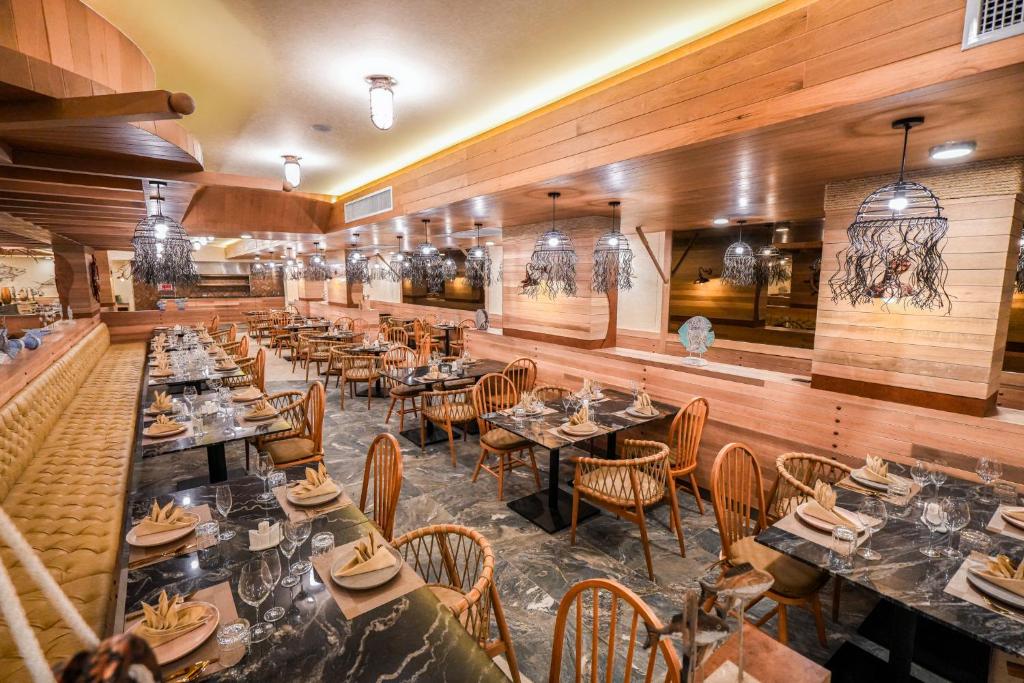 Restaurant in The Marin Phuket Kamala Beach