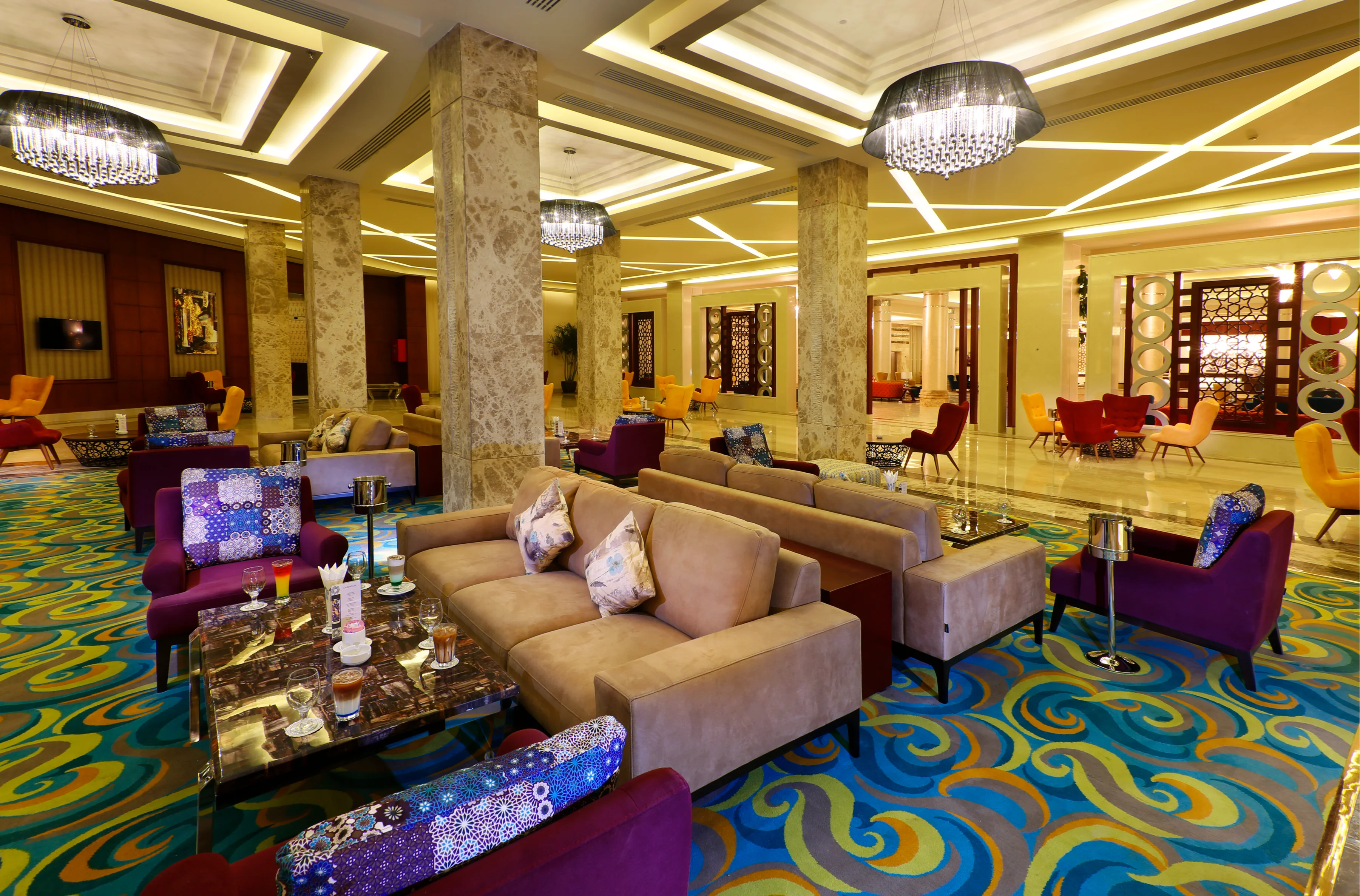 Pickalbratros White Beach Resort Lobby bar