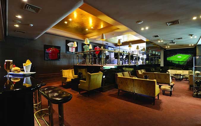 Bar van Hotel Real Parque in Lissabon