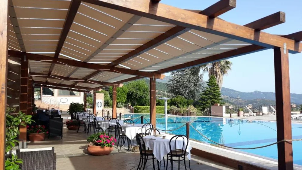 Relais Abbazia Santa Anastasia zwembad 