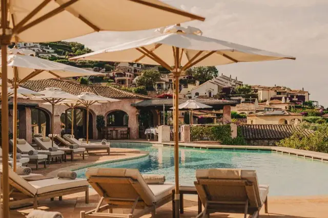Aethos Sardinia zwembad