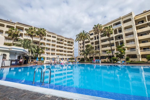 Zwembad van Appartementen Castle Harbour op Tenerife