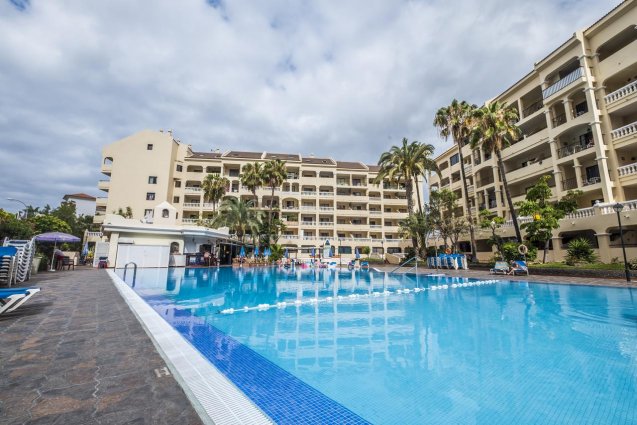 Zwembad van Appartementen Castle Harbour op Tenerife