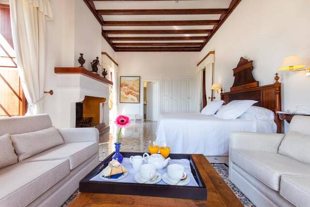 Hotel Llenaire - suite met zithoek