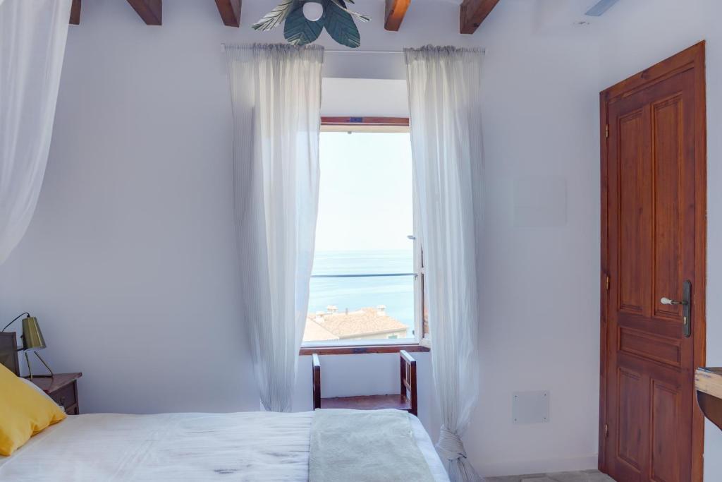 Son Colom -Turismo de interior - kamer met raam