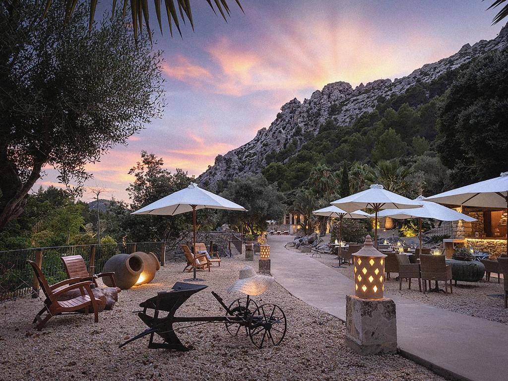 Finca Ratxó member of Meliá Collection - terras bij zonsondergang