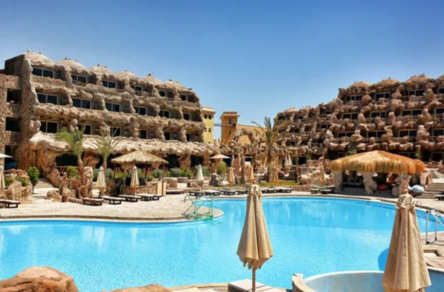 Caves Beach Resort Hurghada1