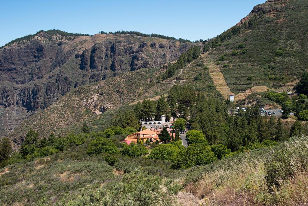 Hotel Rural El Refugio - ligging in de bergen
