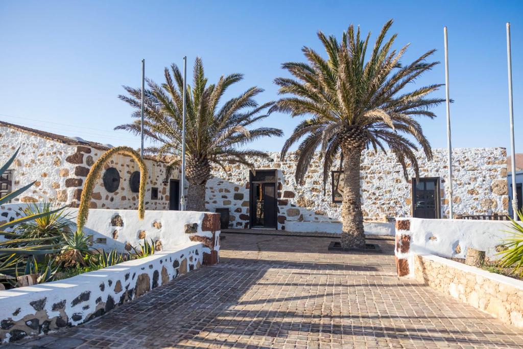 Hotel Boutique Rosario Martin - binnenplaats met palmen