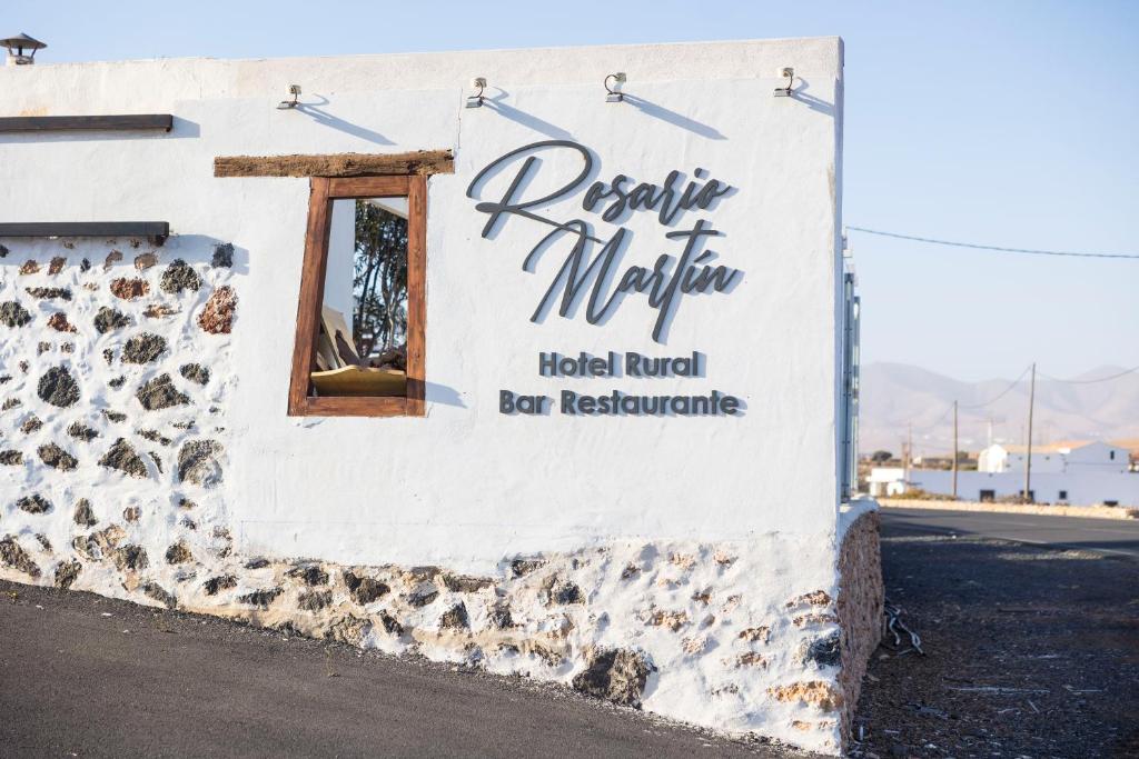 Hotel Boutique Rosario Martin - gevel met naambord