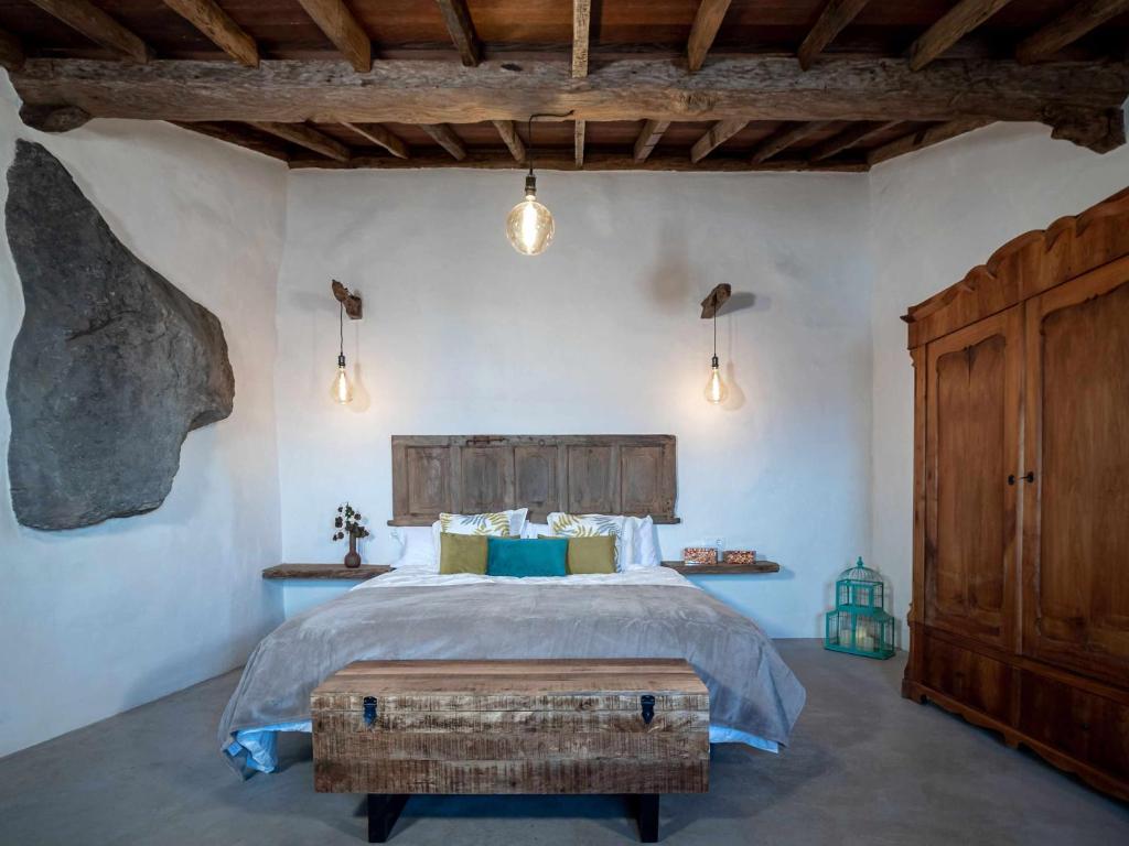 Hacienda El Terrero - slaapkamer met natuursteen