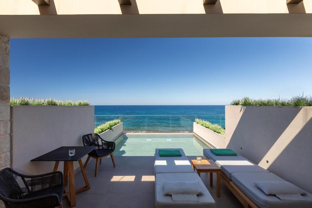 Castello Boutique Resort en Spa - suite met prive zwembad aan zee
