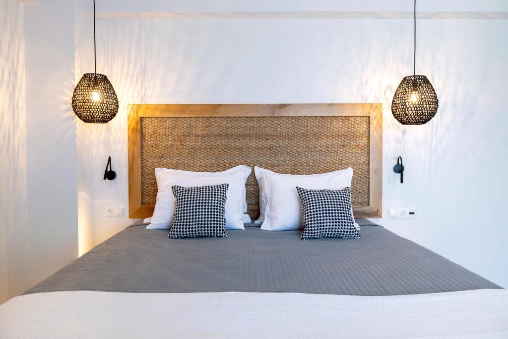 La Stella Suites - slaapkamer met hanglampen