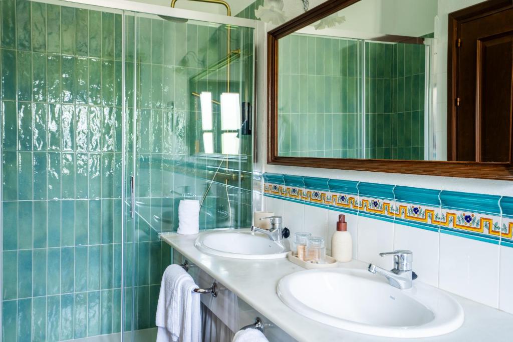 Molino del Santo - badkamer met groene tegels