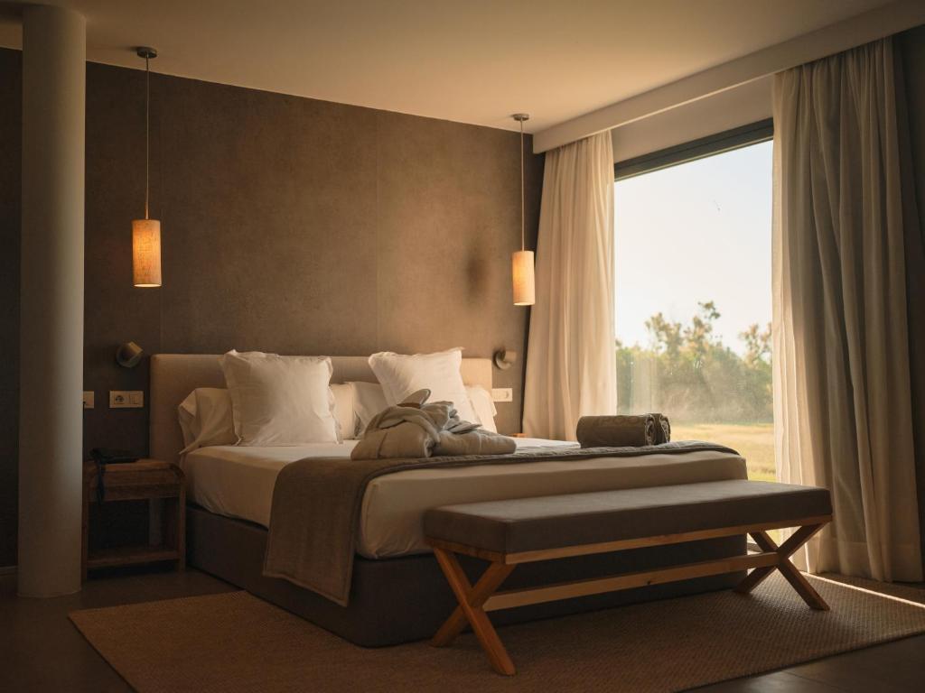 Moli del Mig - slaapkamer met bankje