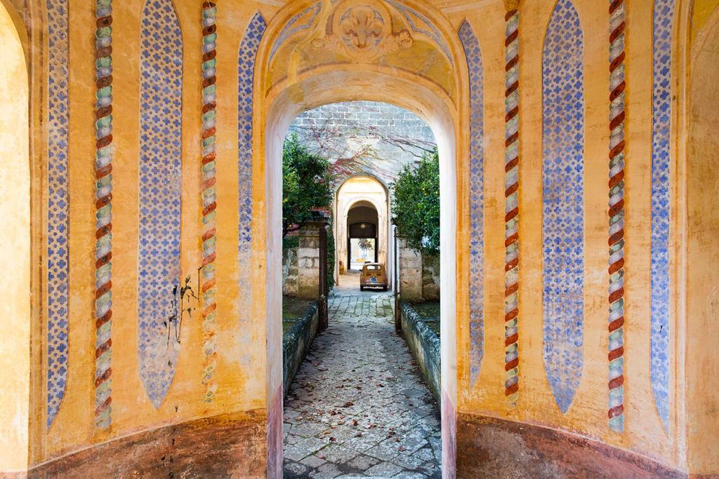 Palazzo Daniele - gang met beschilderde muren