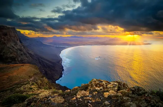 Rondreis Lanzarote Compleet foto kust zonsondergang