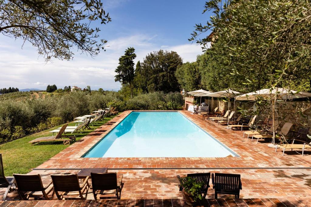 Villa Il Poggiale - zwembad met ligbedden