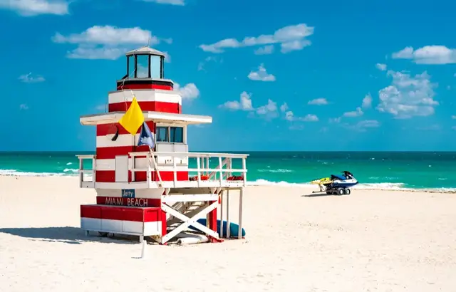Strandwachthuisje op Miami Beach