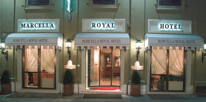 Entree van Hotel Marcella Royal