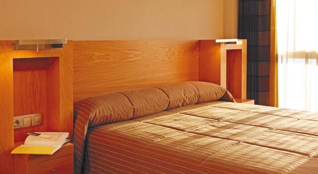 Aparthotel Hesperia Fira Suites-Barcelona