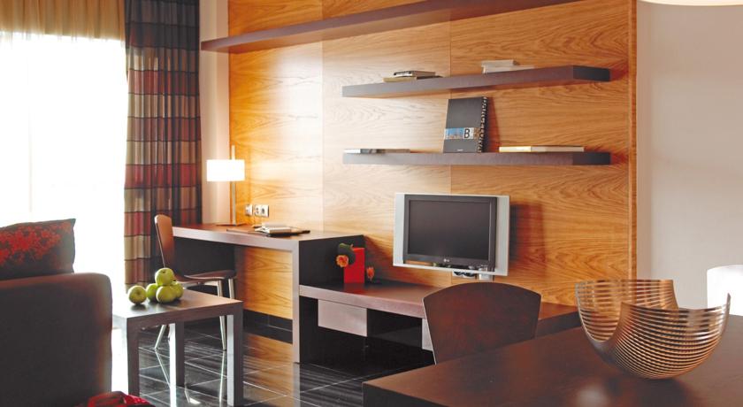 Aparthotel Hesperia Fira Suites-Barcelona