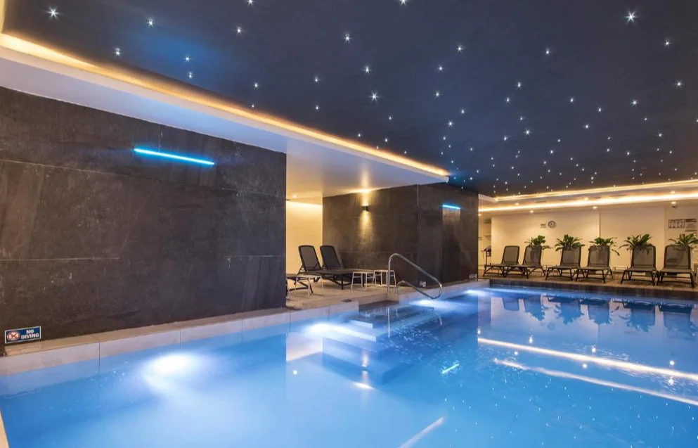 Hotel Solana binnenzwembad 