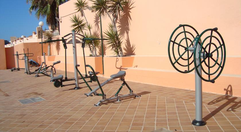 Fitnesstoestellen van Bungalows Castillo Playa op Fuerteventura