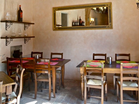 Restaurant van Resort Borgo Di Colleoli in Toscane