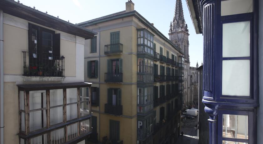 Gebouw van Hotel Casual Gurea in Bilbao