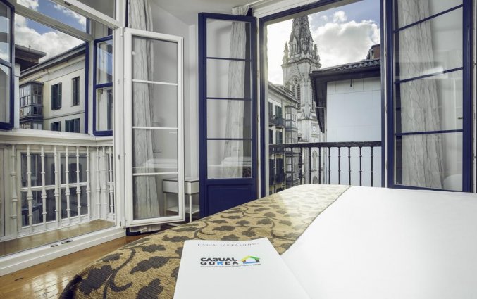 Kamer in Hotel Casual Hostal Gurea met uitzicht op Bilbao