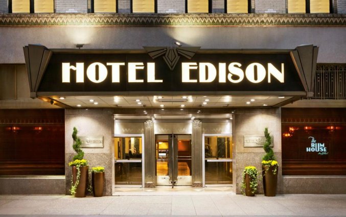 Voorgevel van Hotel Edison in New York