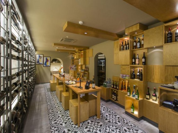 Wijnwinkel van Hotel Mundial in Lissabon