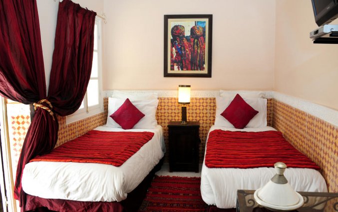 Tweepersoonskamer met aparte bedden van Riad Shaden in Marrakech
