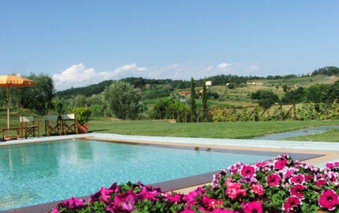 Zwembad van Hotel Agriturismo Corte Benedetto in Toscane