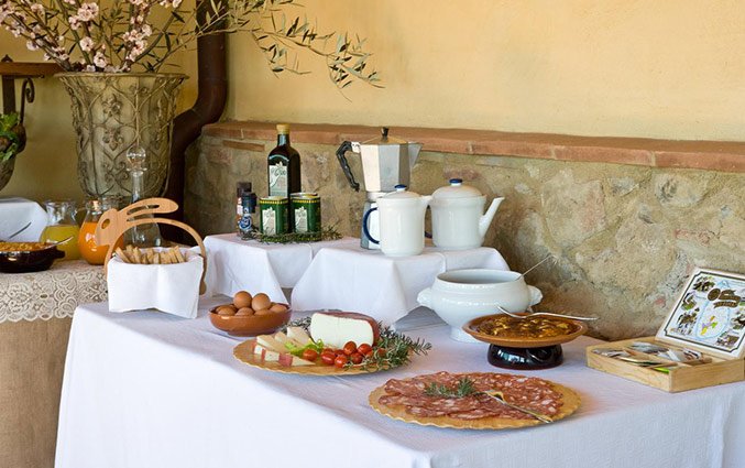 Buffet van Bed and breakfast Poderi Arcangelo in Toscane