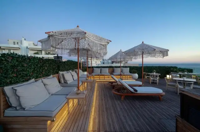 Terras met uitzicht van Hotel Coral Athens