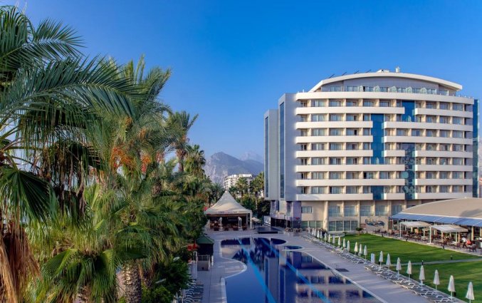 Buitenkant van Porto Bello Resort in Antalya