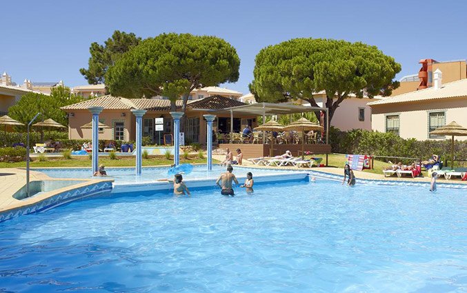 Zwembad van Appartementen Quinta Pedra Dos Bicos in de Algarve 