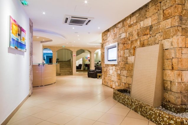 Lobby van Sunny Coast Resort in Malta