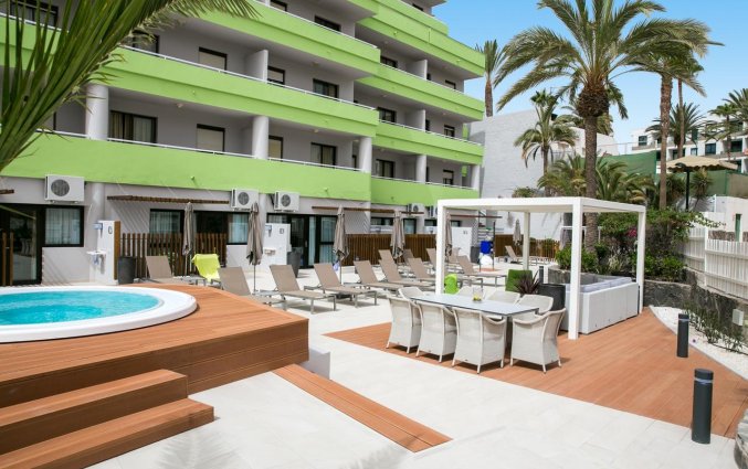 Buitenlounge van Hotel THe Anamar Suite op Gran Canaria