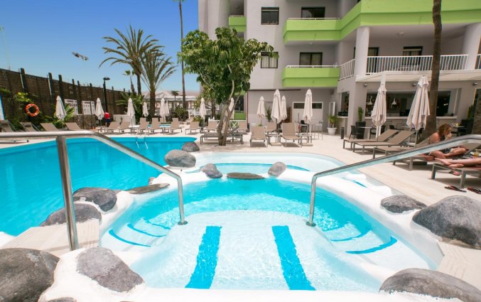 Zwembad van Hotel THe Anamar Suite op Gran Canaria