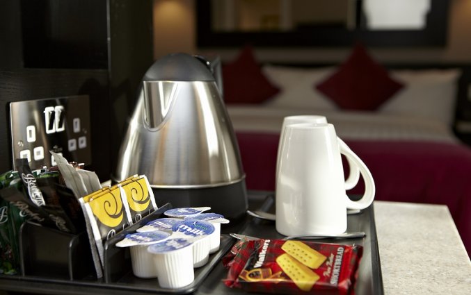 Koffie- en theefaciliteiten op een tweepersoonskamer van Hotel Ashling in Dublin
