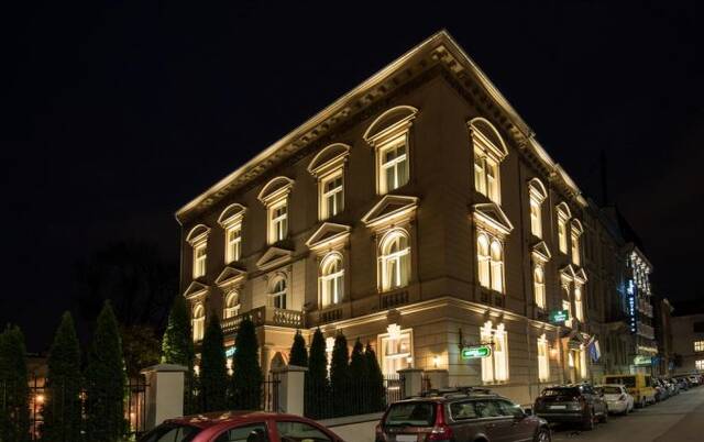 Gebouw van Hotel Garden Palace in Krakau